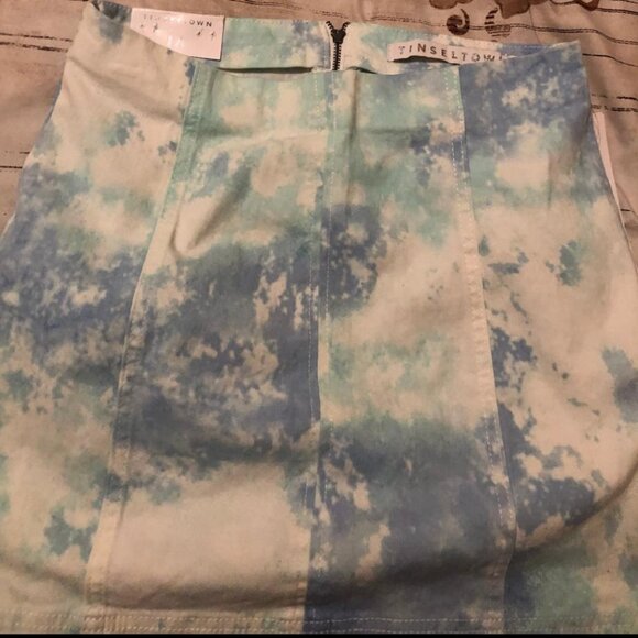 Tinseltown Other - Tinseltown Tie-Dye Skirt - Blue and White